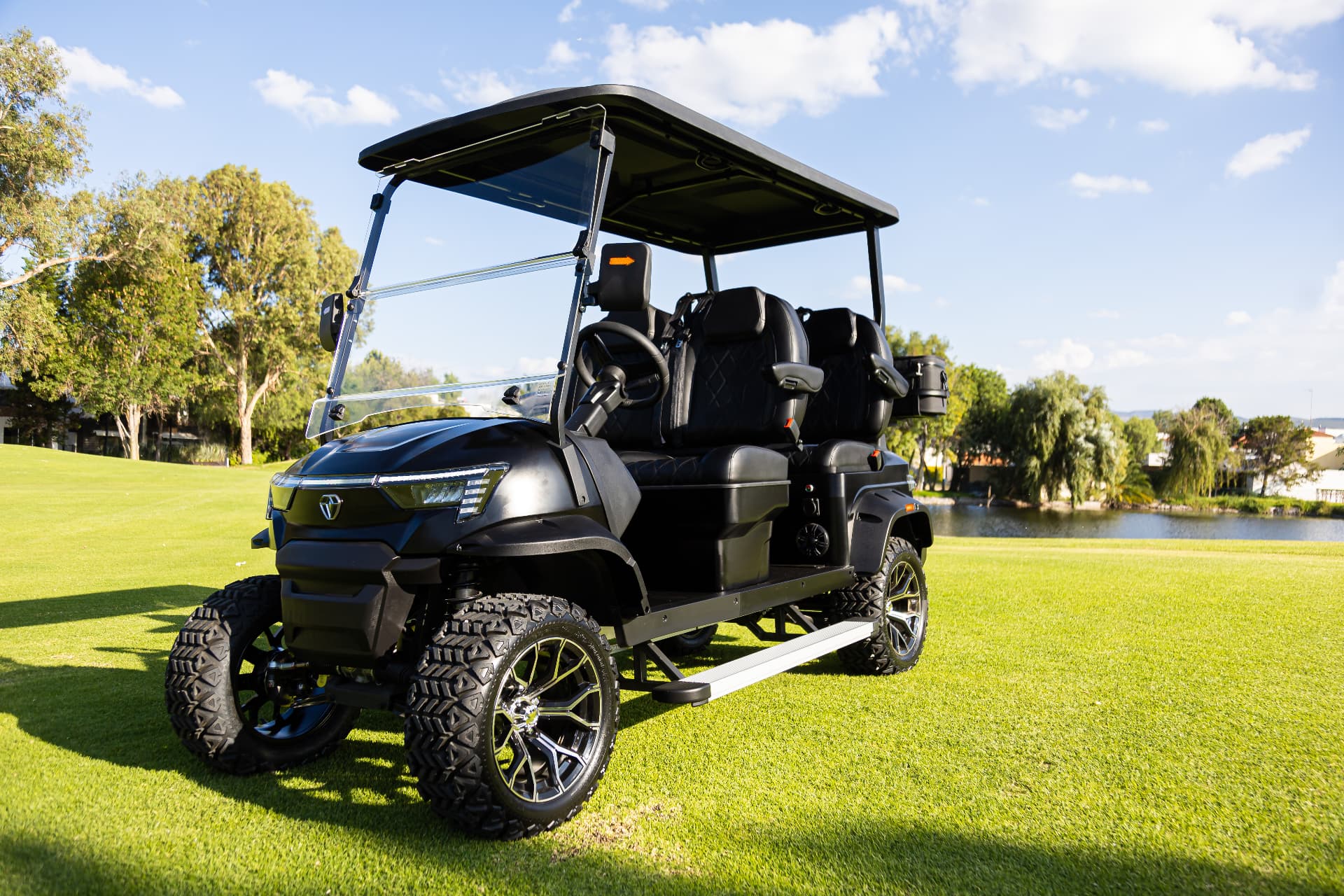 ZYCAR E4 Front electric golf cart